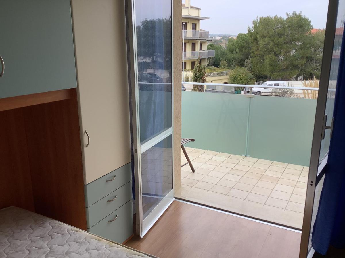 Oasi Mare Hotel Numana Buitenkant foto